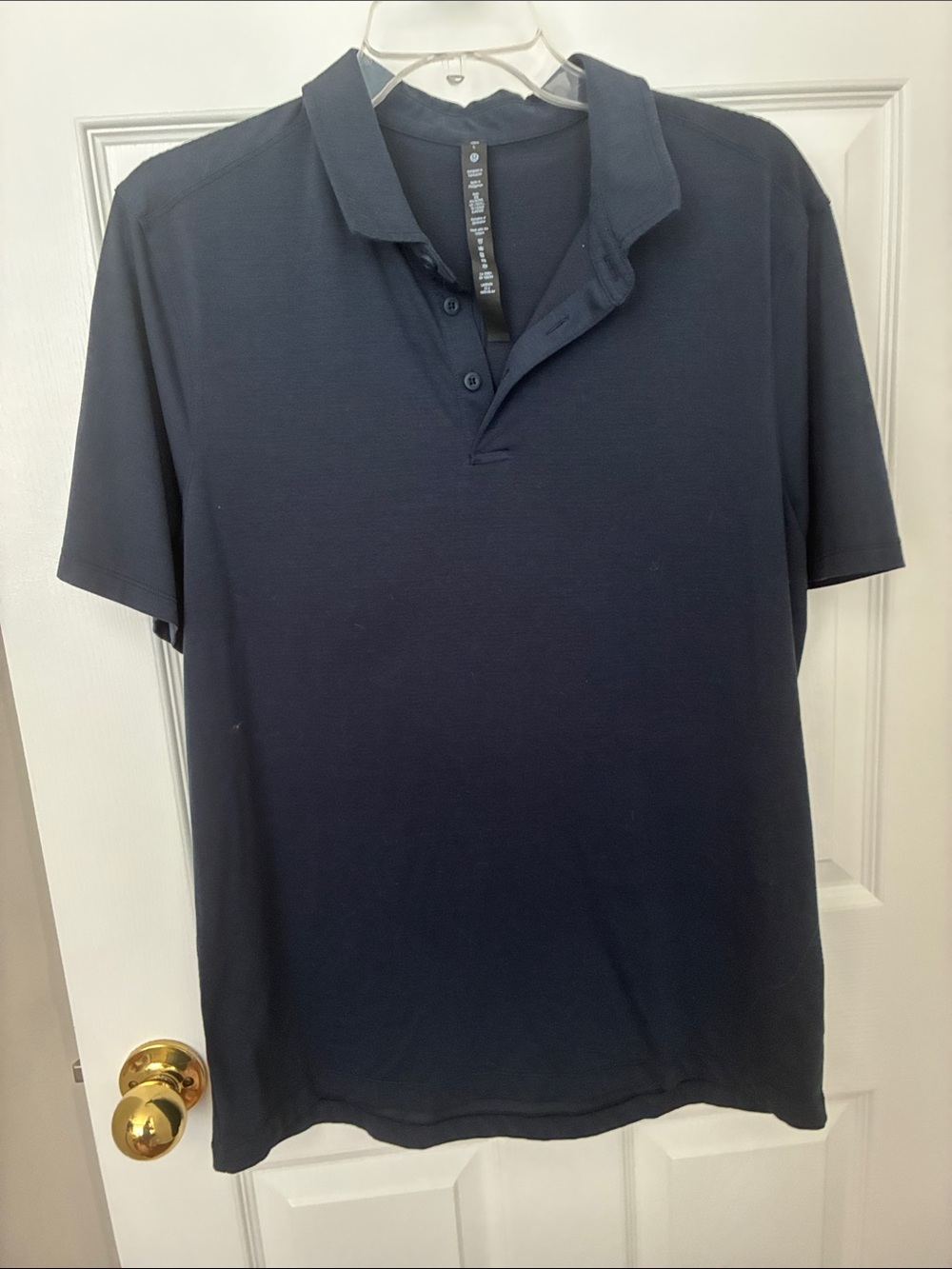 Men’s Lululemon Navy blue collared shirt. Size L Excellent condition
